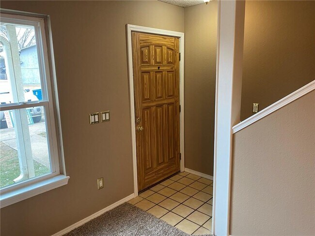 Foto del edificio - 708 Durham Ln