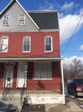 Building Photo - 705 E Prospect St