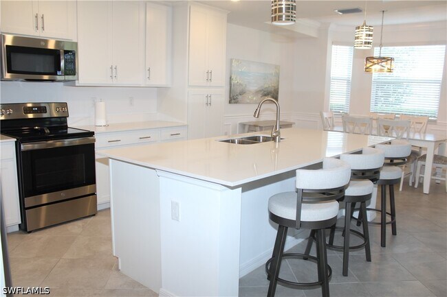 Foto del edificio - 5715 Double Eagle Cir