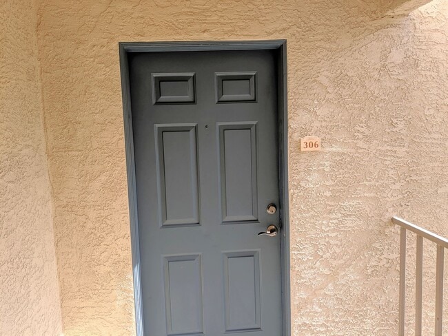 Building Photo - LA TERRAZA CIRCLE #306, CORONA 92879 (1 BE...