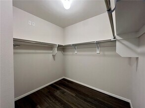 Building Photo - 3321 Red Tail Wy