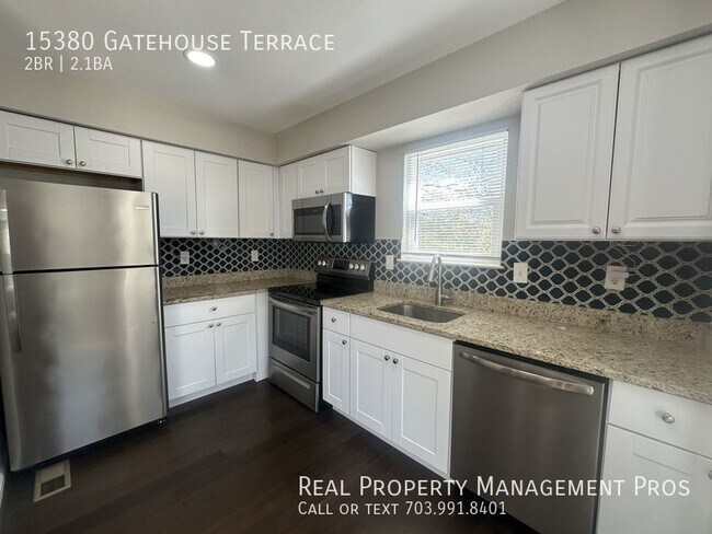 Foto del edificio - 15380 Gatehouse Terrace