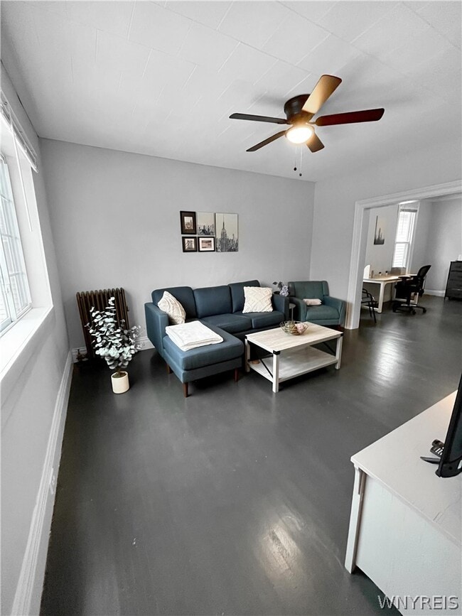 Building Photo - 36 19th St