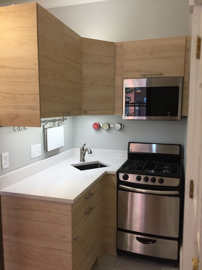 Foto del edificio - 14 Symphony Rd