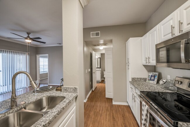 Foto del edificio - Modern Living Made Simple