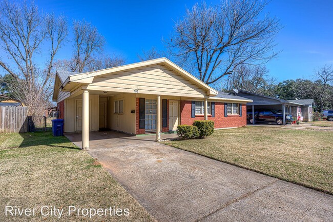 Building Photo - 3 br, 1.5 bath House - 502 SENECA TRAIL - 502