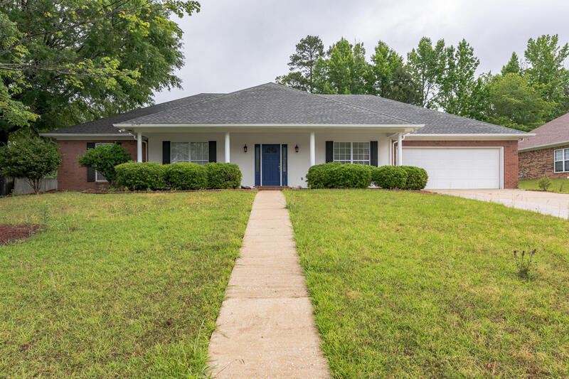 Primary Photo - 6010 Garden Oaks Dr