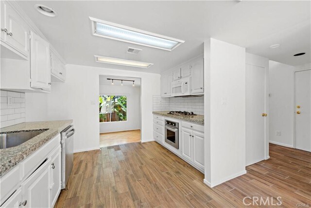 Foto del edificio - 1587 Catalina St