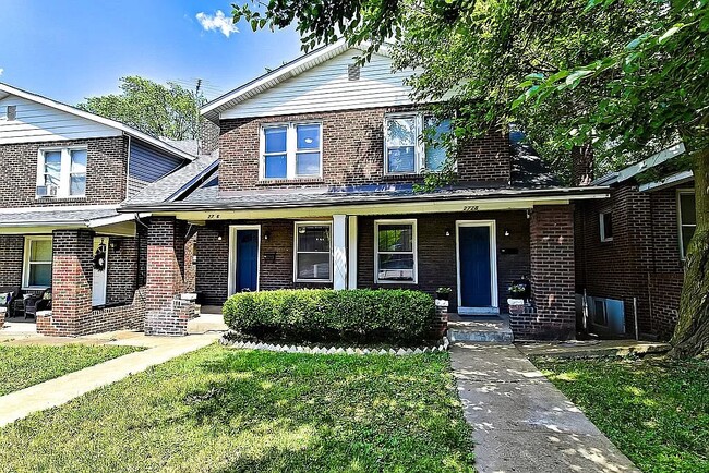 Building Photo - 2726 Sulphur Ave