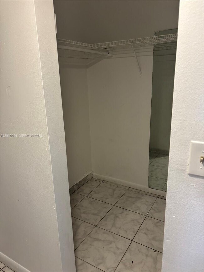 Foto del edificio - 3600 NW 21st St