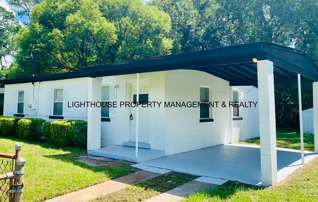 Foto del edificio - COMING SOON Completely Renovated 3-Bedroom Home in Edgewood Manor