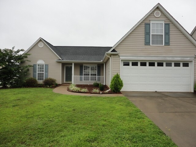 Primary Photo - 214 Crestwood Ct