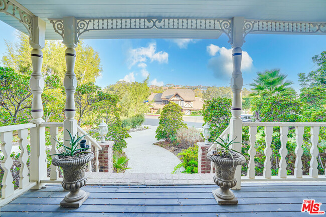 Foto del edificio - 22639 Ballinger St