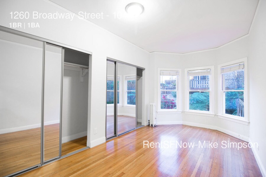 Primary Photo - 1260 Broadway