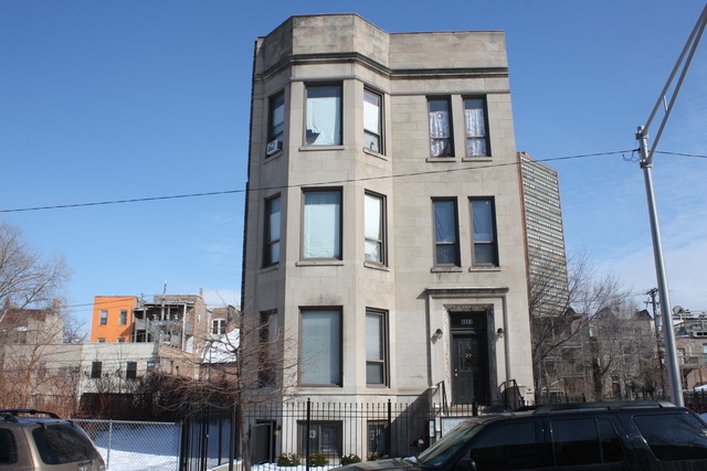 Foto principal - 4041 S Calumet Ave