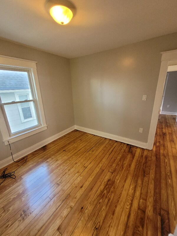 Primary Photo - 14 Garfield Ave
