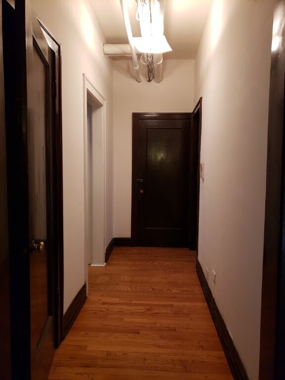 Foto del edificio - 1605 W Thome Ave