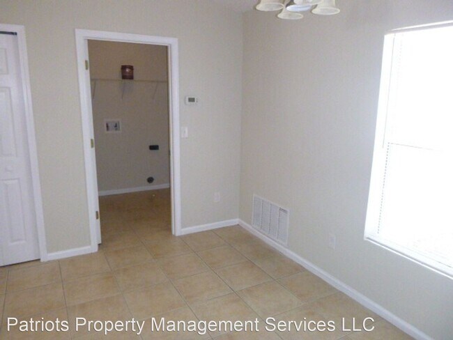 Building Photo - 4 br, 2 bath House - 112 Karas Trail