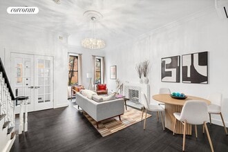 Building Photo - 105 Manhattan Ave