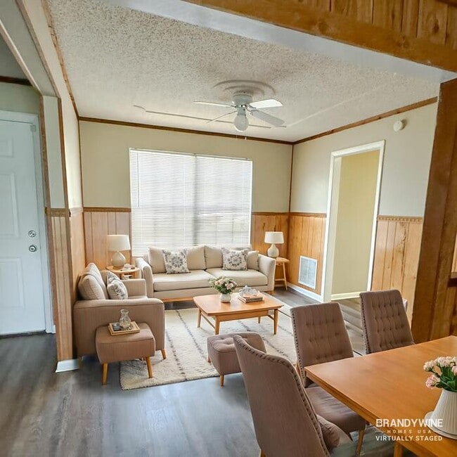 Building Photo - 10498 Arrowhead Dr