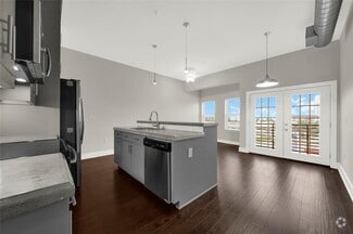 Building Photo - 1011 Studemont St