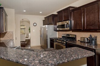 Building Photo - 222 Hawkhurst Ct