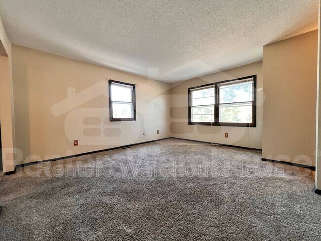 Building Photo - 3326 Valdez Ct