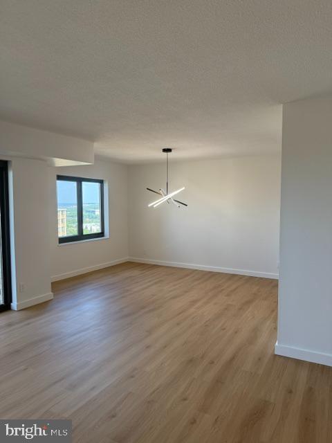 Foto del edificio - 309 Yoakum Pkwy