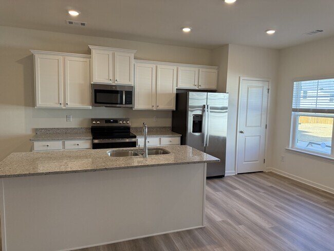 Foto del edificio - 1583 Salem Dr