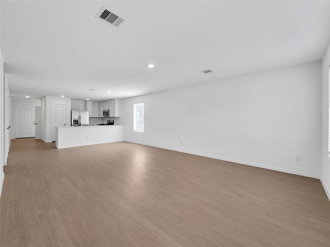 Building Photo - 273 Douglas Hls Dr