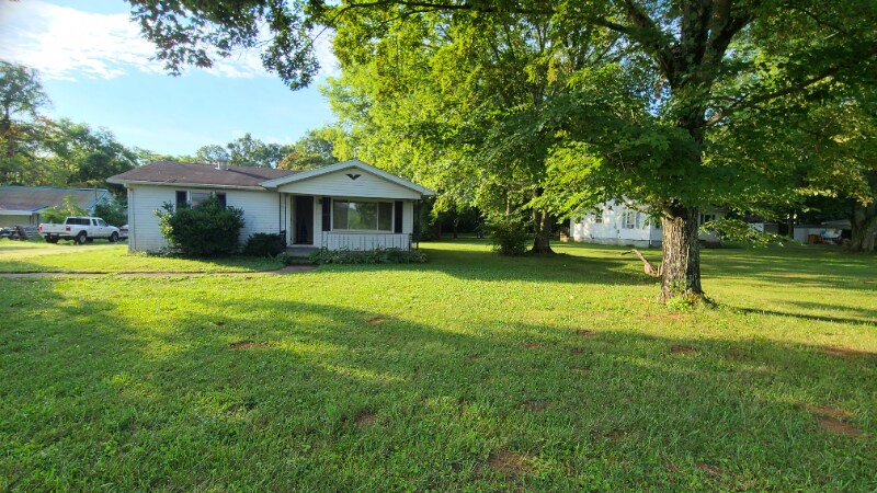 Primary Photo - 251 Echo Valley Rd