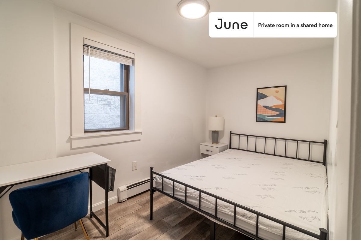 Primary Photo - Room in Shared 5 bed/2 bath home