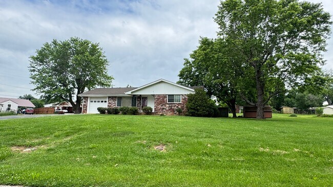 Foto del edificio - 101 Hickory Ln