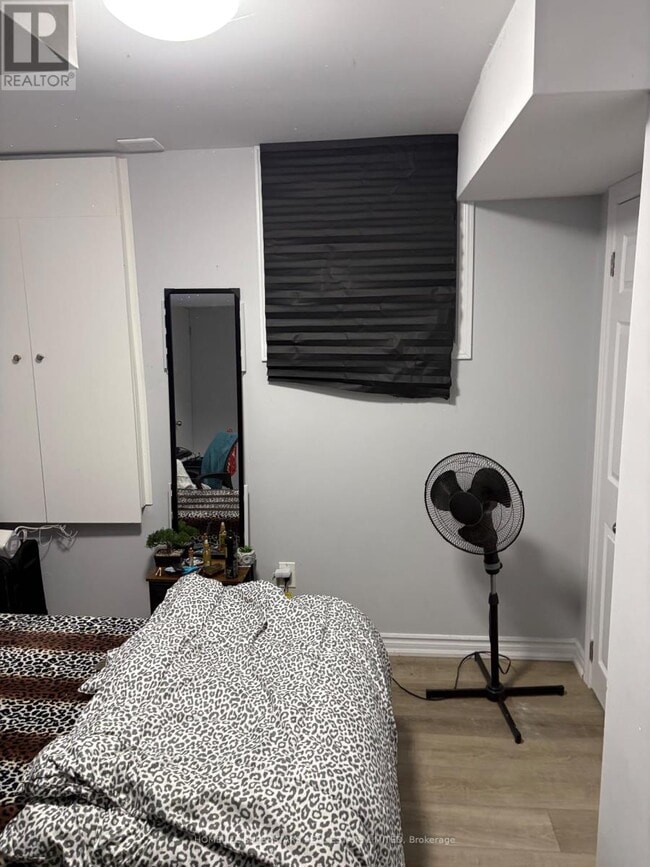 Building Photo - 31 Daden Oaks Dr