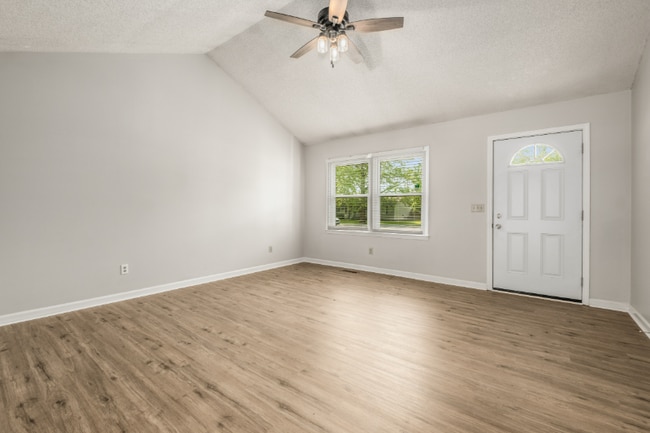 Foto del edificio - 2432 Laredo Ct
