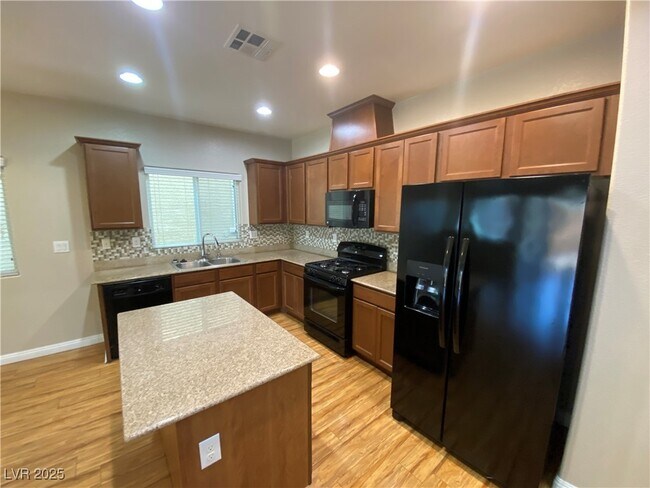 Foto del edificio - 10273 Headrick Dr
