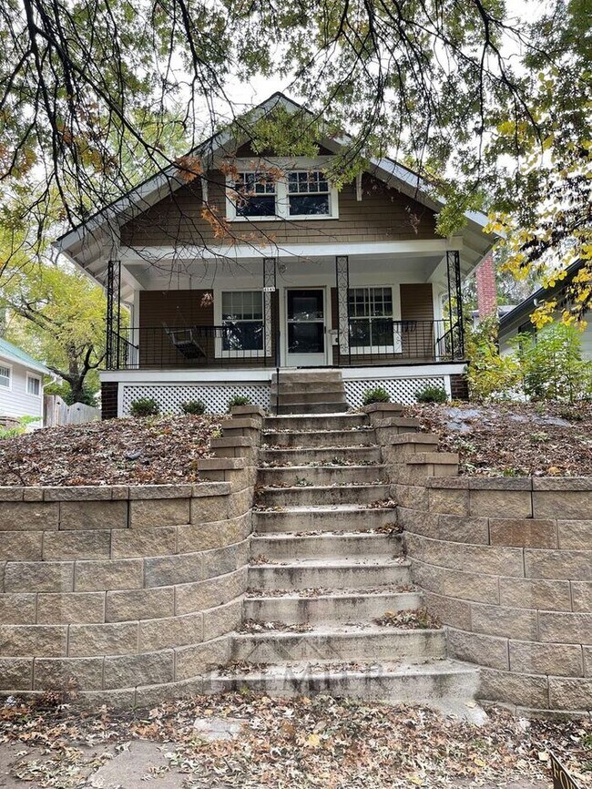 Building Photo - 4545 Fairmount Ave