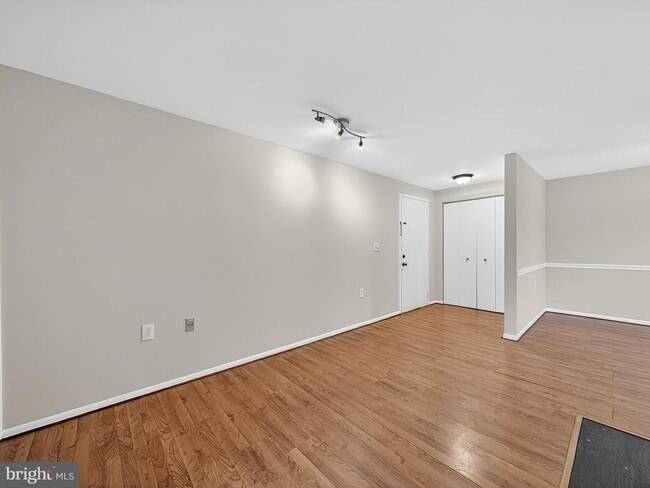 Building Photo - 13257 Wonderland Way