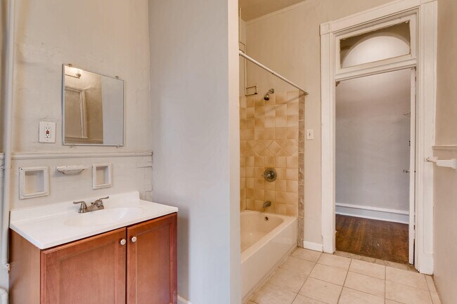 Foto del edificio - 2907 N Calvert St