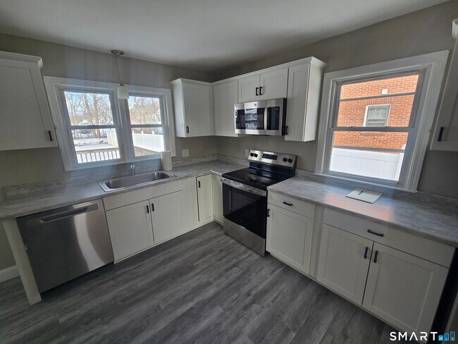 Foto del edificio - 3 Myrtle Ave