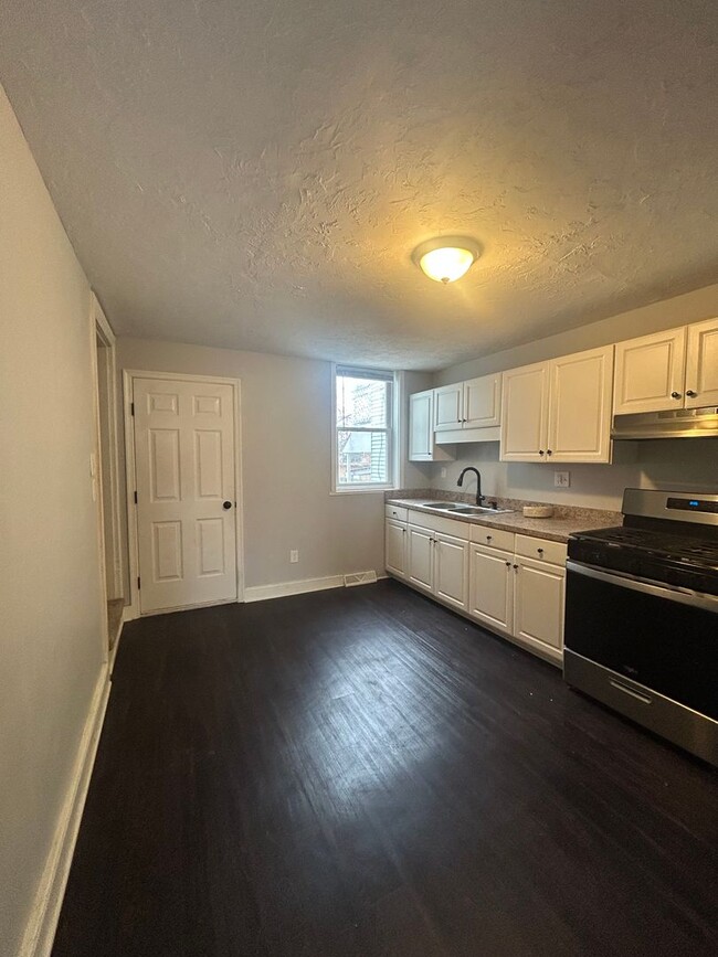 Building Photo - Cozy 3 bedroom in West York - Section 8 co...