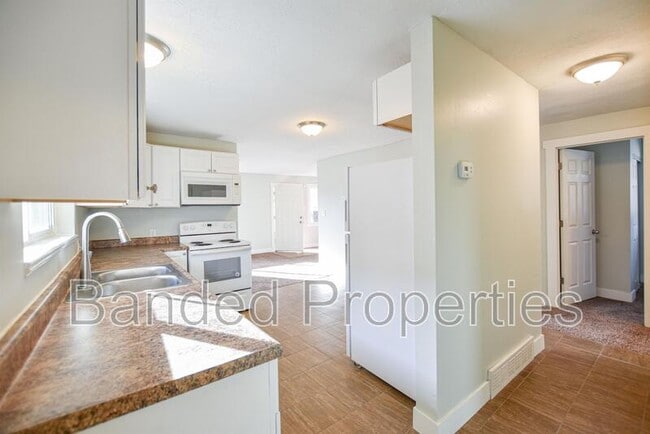 Photo - 2965 S 500 E House