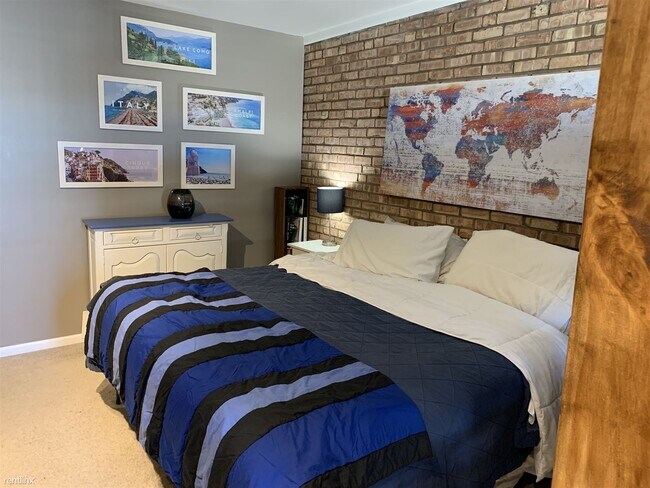 Foto del edificio - 2828 N Burling St