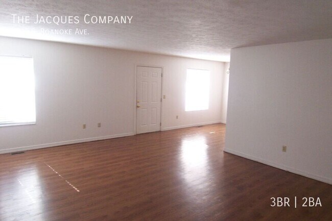 Foto del edificio - 4315 S Roanoke Ave