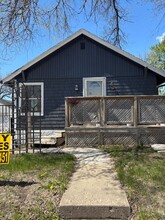 Building Photo - 215 S Garfield Ave