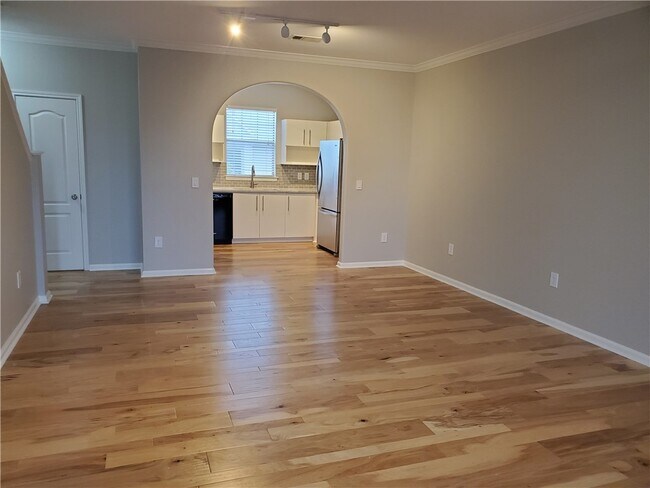Building Photo - 11203 Ranch Rd 2222