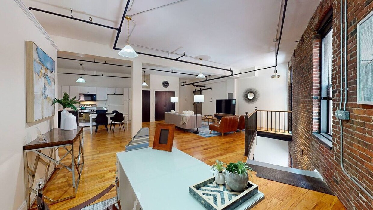 Foto principal - 13-19-19 Stanhope St