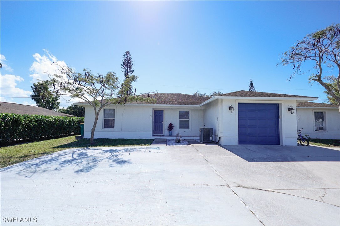 Foto principal - 646 103rd Ave N