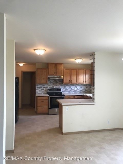 Building Photo - 3 br, 2.5 bath House - 302 Easy St SE