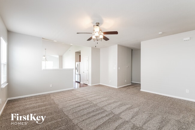 Foto del edificio - 5887 Aldridge Dr